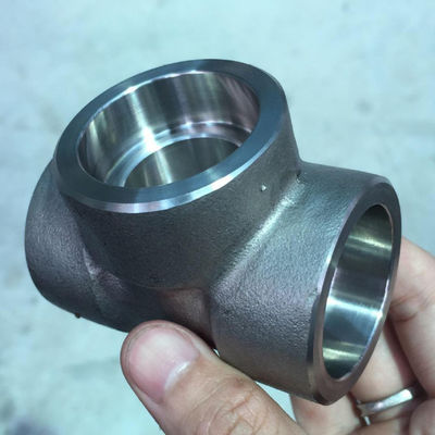 উচ্চ চাপ সকেট পাইপ ফিটিং কার্বন ইস্পাত পাইপ টি 5 ইঞ্চি 3000LB ASME B16.11