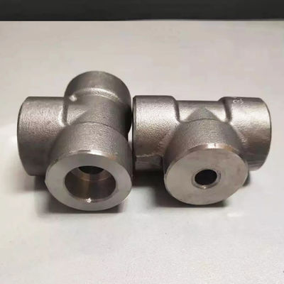 A105 Carbon Steel Socket / Threaded Branch Table Forged Tee